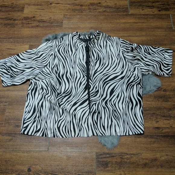 Maggie Barnes Jackets & Blazers - Short sleeve jacket/blazer